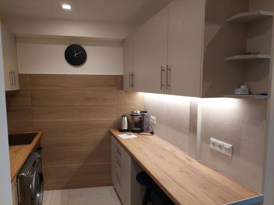 Cozy, Sunbathed, 30M2 Apartment 雅典 外观 照片